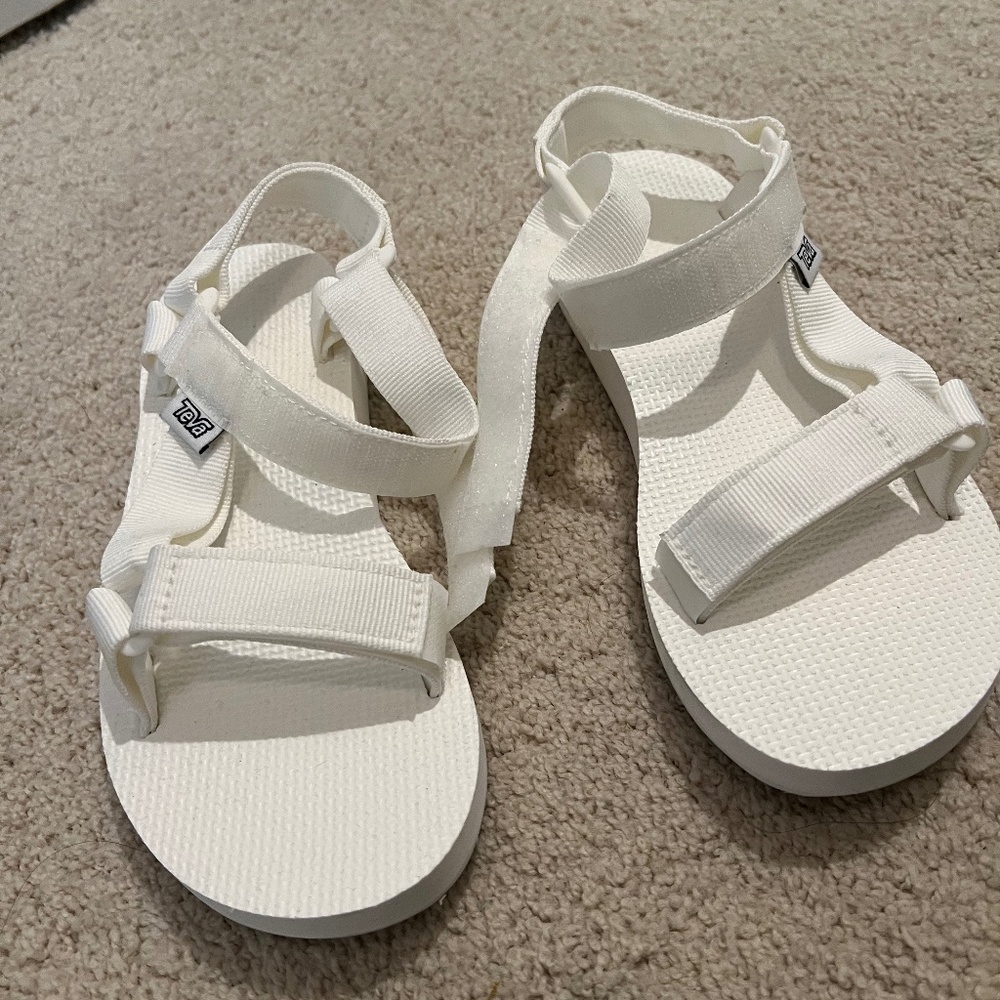 Teva Original Universal in Bright White, Size 5